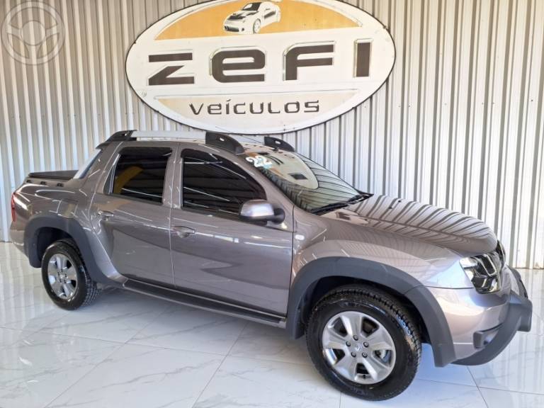 RENAULT - DUSTER OROCH 1.6 16V FLEX DYNAMIQUE 4P MANUAL - 2021/2022 - CINZA - R$ 85.900,00