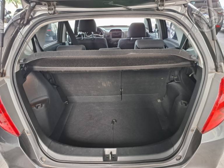 HONDA - FIT 1.4 LX 16V FLEX 4P AUTOMÁTICO - 2009/2010 - CINZA - R$ 49.900,00