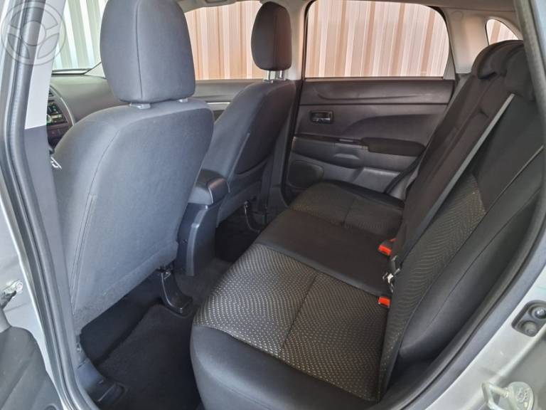 MITSUBISHI - ASX 2.0 4X2 16V 4P MANUAL - 2013/2014 - PRATA - R$ 69.900,00