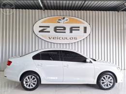VOLKSWAGEN - JETTA 2.0 TRENDLINE FLEX 4P TIPTRONIC - 2014/2015 - BRANCA - R$ 64.900,00
