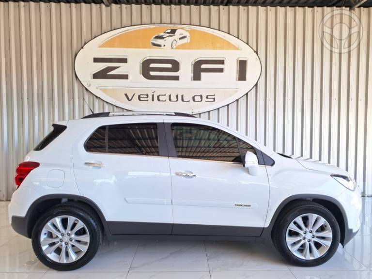 CHEVROLET - TRACKER 1.4 16V TURBO FLEX PREMIER AUTOMÁTICO - 2018/2019 - BRANCA - R$ 92.500,00