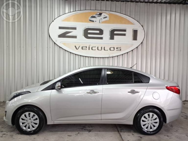 HYUNDAI - HB20S 1.6 COMFORT PLUS 16V FLEX 4P AUTOMÁTICO - 2015/2015 - PRATA - R$ 54.900,00