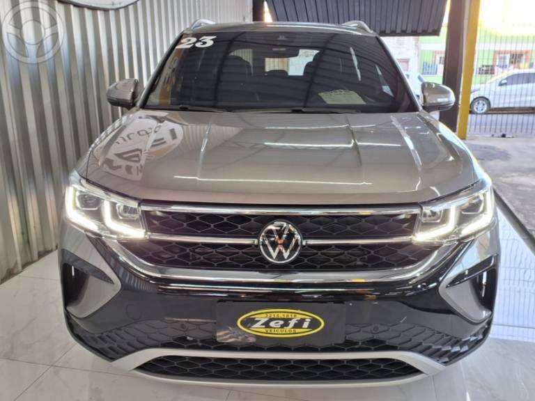 VOLKSWAGEN - TAOS 1.4 16V HIGHLINE TSI FLEX 4P AUTOMÁTICO - 2023/2023 - BEGE - R$ 164.900,00