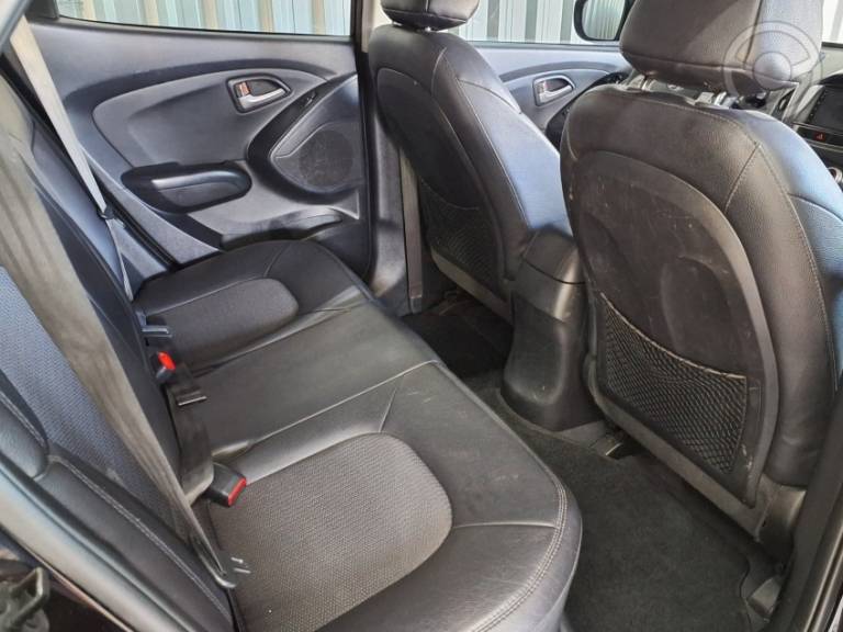 HYUNDAI - IX35 2.0 MPI 4X2 16V FLEX 4P AUTOMÁTICO - 2013/2014 - PRETA - R$ 72.900,00