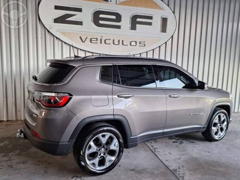 JEEP - COMPASS 2.0 16V FLEX LONGITUDE AUTOMÁTICO - 2019/2020 - CINZA - R$ 101.500,00