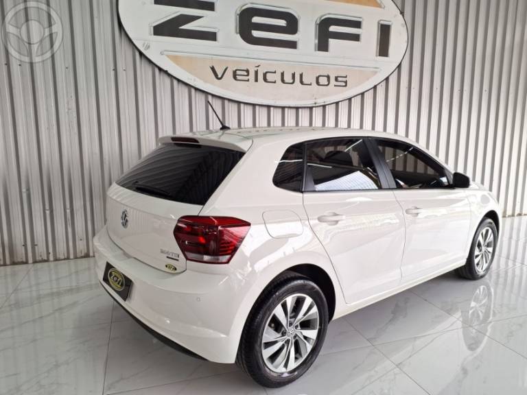 VOLKSWAGEN - POLO 1.0 200 TSI COMFORTLINE AUTOMÁTICO - 2018/2019 - BRANCA - R$ 74.500,00