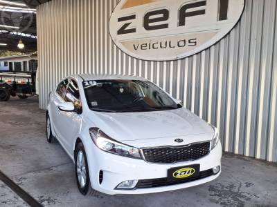 KIA MOTORS - CERATO 1.6 SX 16V FLEX 4P AUTOMÁTICO - 2018/2019 - BRANCA - R$ 85.900,00