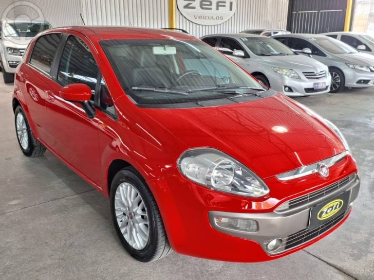 FIAT - PUNTO 1.6 ESSENCE 16V FLEX 4P MANUAL - 2012/2013 - VERMELHA - R$ 42.000,00