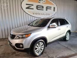 KIA MOTORS - SORENTO 2.4 EX2 4X2 16V 4P AUTOMÁTICO - 2012/2012 - PRATA - R$ 58.900,00