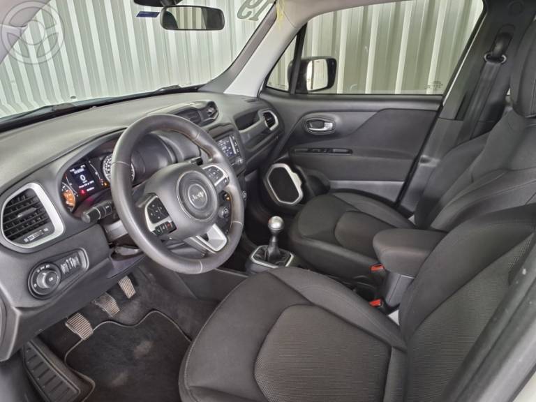 JEEP - RENEGADE 1.8 16V FLEX SPORT 4P MANUAL - 2018/2019 - BRANCA - R$ 72.900,00