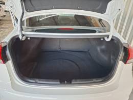 KIA MOTORS - CERATO 1.6 SX 16V FLEX 4P AUTOMÁTICO - 2018/2019 - BRANCA - R$ 85.900,00
