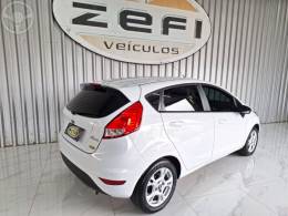 FORD - FIESTA 1.6 SE HATCH 16V FLEX 4P MANUAL - 2014/2015 - BRANCA - R$ 45.900,00