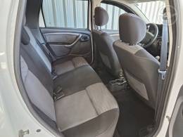 RENAULT - DUSTER 1.6 DYNAMIQUE 4X2 16V FLEX 4P MANUAL - 2013/2014 - BRANCA - R$ 52.900,00