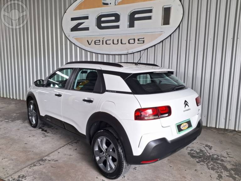 CITROËN - C4 CACTUS 1.6 VTI FEEL BUS FLEX 4P AUTOMATICO - 2020/2021 - BRANCA - R$ 76.500,00