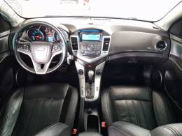 CHEVROLET - CRUZE 1.8 LT 16V FLEX 4P AUTOMÁTICO - 2011/2012 - BRANCA - R$ 55.900,00