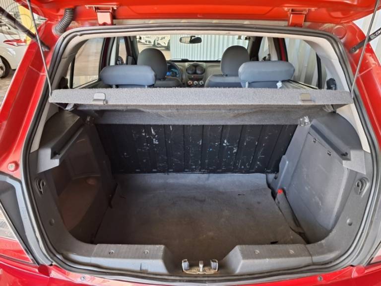 CHEVROLET - AGILE 1.4 MPFI LT 8V FLEX 4P MANUAL - 2011/2011 - VERMELHA - R$ 28.500,00