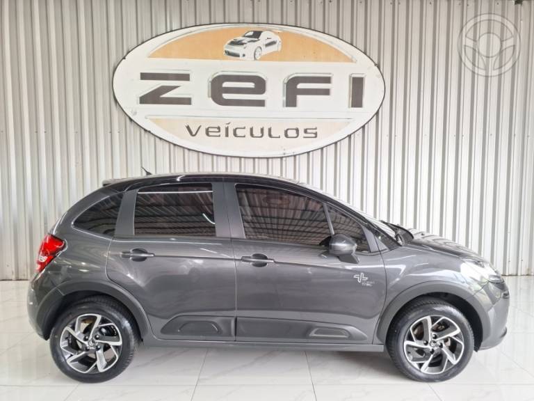 CITROËN - C3 1.6 URBAN TRAIL 16V FLEX 4P AUTOMÁTICO - 2019/2019 - CINZA - R$ 62.900,00