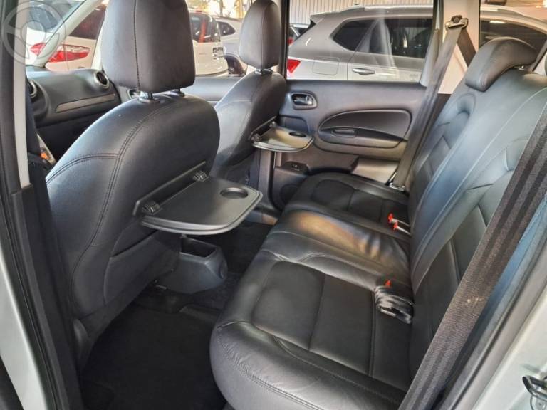 CITROËN - C3 PICASSO 1.6 GLX 16V FLEX 4P AUTOMÁTICO - 2013/2013 - PRATA - R$ 36.900,00