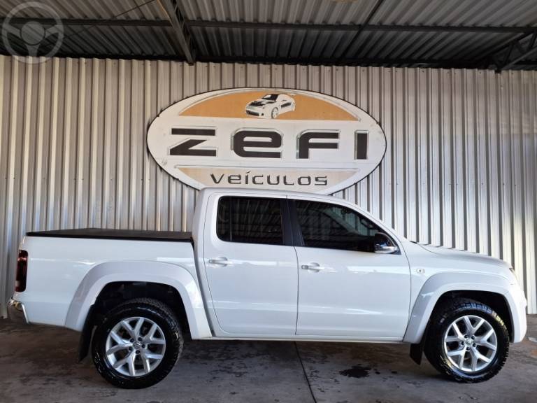 VOLKSWAGEN - AMAROK 3.0 V6 TDI HIGHLINE CD DIESEL 4MOTION AUTOMÁTICO - 2018/2018 - BRANCA - R$ 159.900,00