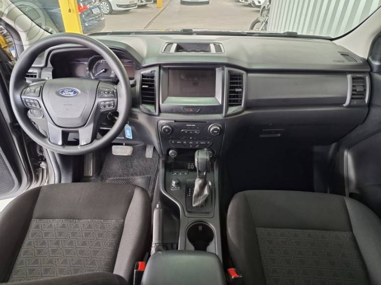 FORD - RANGER 2.2 XLS 4X4 CD 16V DIESEL 4P AUTOMÁTICO - 2020/2021 - CINZA - R$ 146.900,00