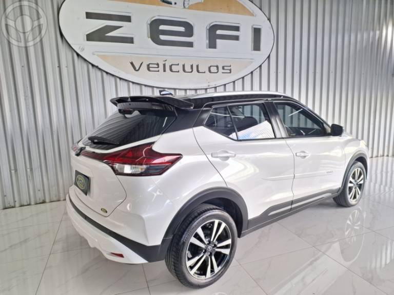 NISSAN - KICKS 1.6 EXCLUSIVE 16V FLEX 4P AUTOMÁTICO - 2023/2023 - BRANCA - R$ 114.900,00