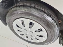 HYUNDAI - HB20 1.0 COMFORT 12V FLEX 4P MANUAL - 2013/2013 - PRATA - R$ 39.999,00