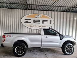 FORD - RANGER 3.2 XLS 4X4 CS 20V DIESEL 2P MANUAL - 2013/2014 - PRATA - R$ 115.900,00