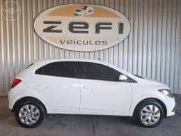 CHEVROLET - ONIX 1.4 MPFI LT 8V FLEX 4P MANUAL - 2014/2015 - BRANCA - R$ 49.900,00