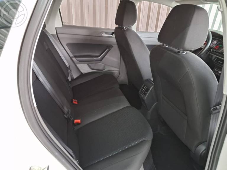 VOLKSWAGEN - POLO 1.0 200 TSI COMFORTLINE AUTOMÁTICO - 2018/2019 - BRANCA - R$ 74.500,00