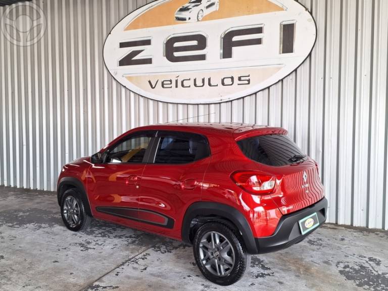 RENAULT - KWID 1.0 12V SCE FLEX INTENSE MANUAL - 2018/2019 - BORDO - R$ 43.900,00