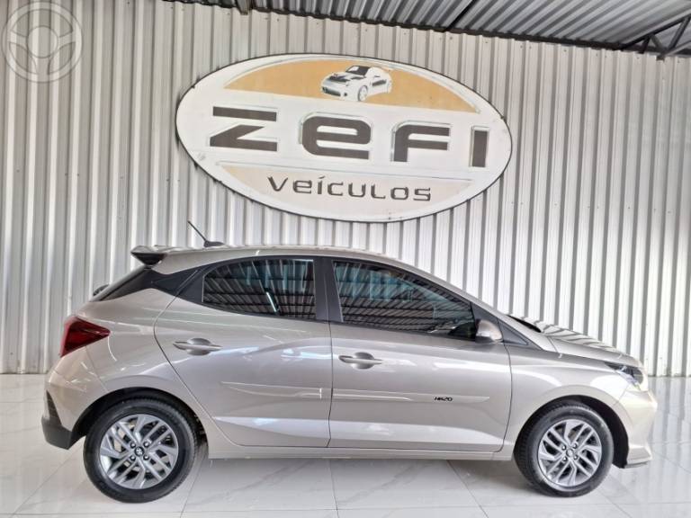 HYUNDAI - HB20 1.0 COMFORT PLUS 12V FLEX 4P MANUAL - 2023/2024 - DOURADA - R$ 71.500,00