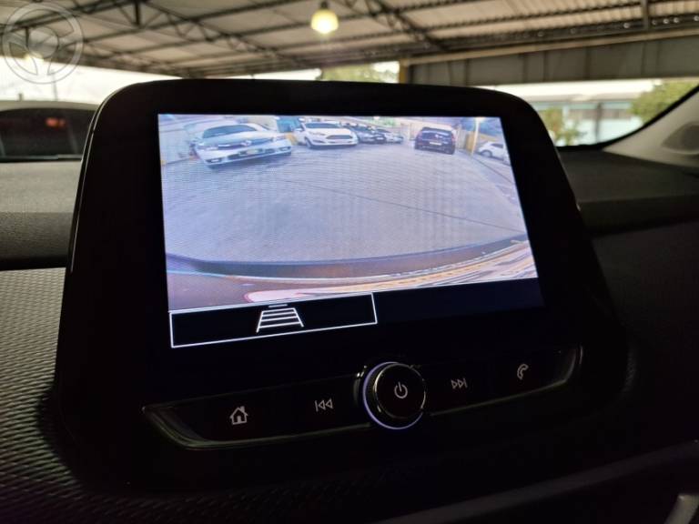 CHEVROLET - TRACKER 1.0 12V LT TURBO FLEX 4P AUTOMÁTICO - 2022/2023 - PRATA - R$ 103.900,00