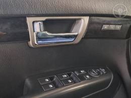 KIA MOTORS - MOHAVE 3.0 4X4 V6 24V TURBO DIESEL 4P AUTOMÁTICO - 2014/2015 - PEROLA - R$ 118.900,00