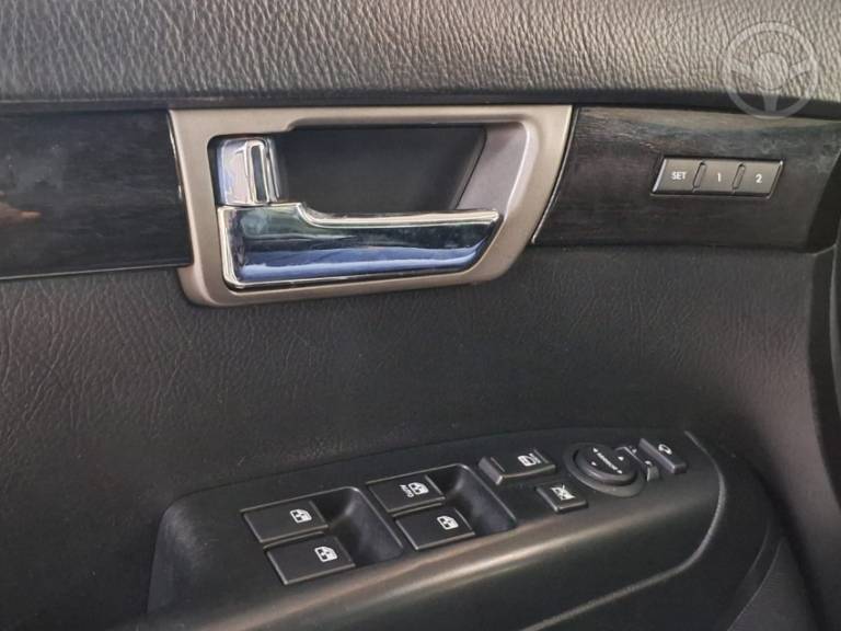 KIA MOTORS - MOHAVE 3.0 4X4 V6 24V TURBO DIESEL 4P AUTOMÁTICO - 2014/2015 - PEROLA - R$ 118.900,00