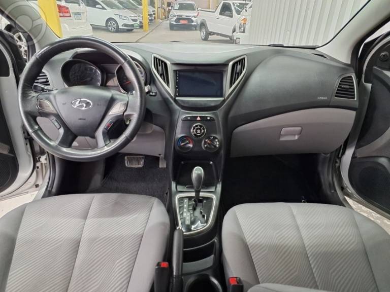 HYUNDAI - HB20S 1.6 COMFORT PLUS 16V FLEX 4P AUTOMÁTICO - 2015/2015 - PRATA - R$ 56.900,00