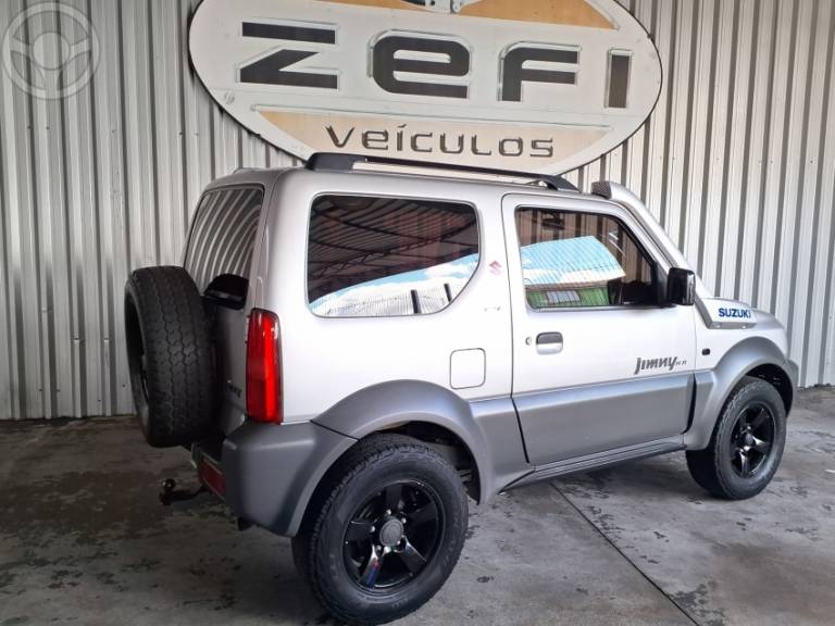 SUZUKI - JIMNY 1.3 4ALL 4X4 16V 2P MANUAL - 2010/2011 - PRATA - R$ 64.900,00