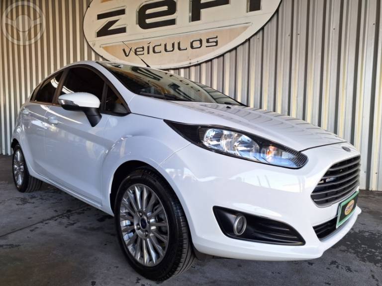 FORD - FIESTA 1.6 SE HATCH 16V FLEX 4P MANUAL - 2017/2017 - BRANCA - R$ 52.900,00