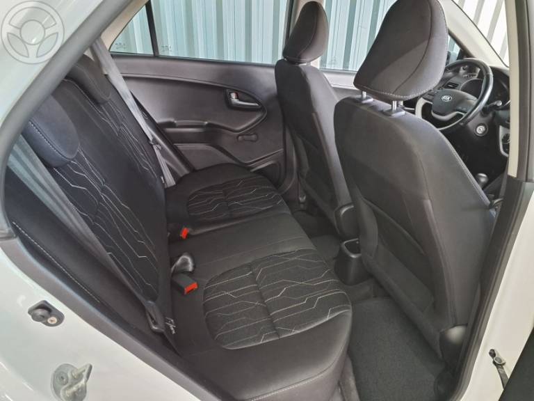 KIA MOTORS - PICANTO 1.0 EX 12V FLEX 4P MANUAL - 2015/2016 - BRANCA - R$ 44.900,00