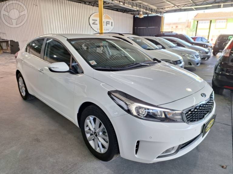 KIA MOTORS - CERATO 1.6 SX 16V FLEX 4P AUTOMÁTICO - 2018/2019 - BRANCA - R$ 85.900,00