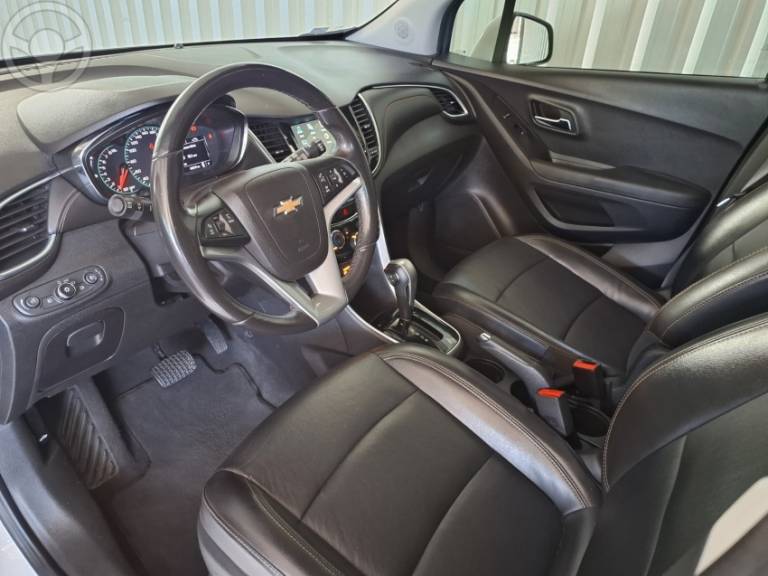 CHEVROLET - TRACKER 1.4 16V TURBO FLEX PREMIER AUTOMÁTICO - 2018/2019 - BRANCA - R$ 92.500,00