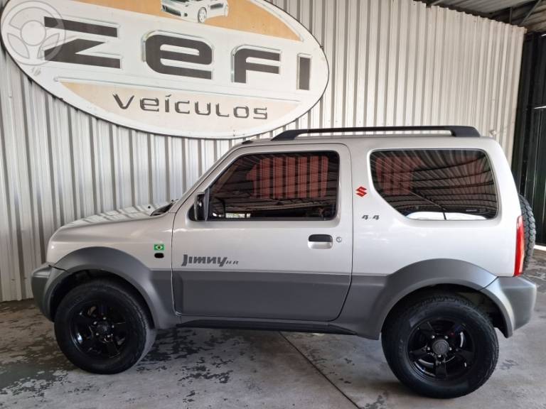 SUZUKI - JIMNY 1.3 4ALL 4X4 16V 2P MANUAL - 2010/2011 - PRATA - R$ 64.900,00