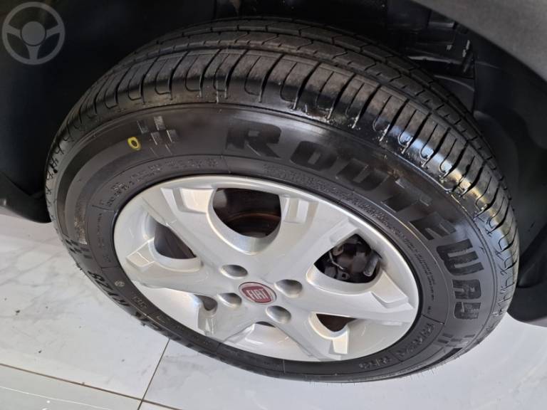 FIAT - STRADA 1.6 MPI TREKKING CD 16V 2P MANUAL - 2012/2013 - BRANCA - R$ 55.900,00