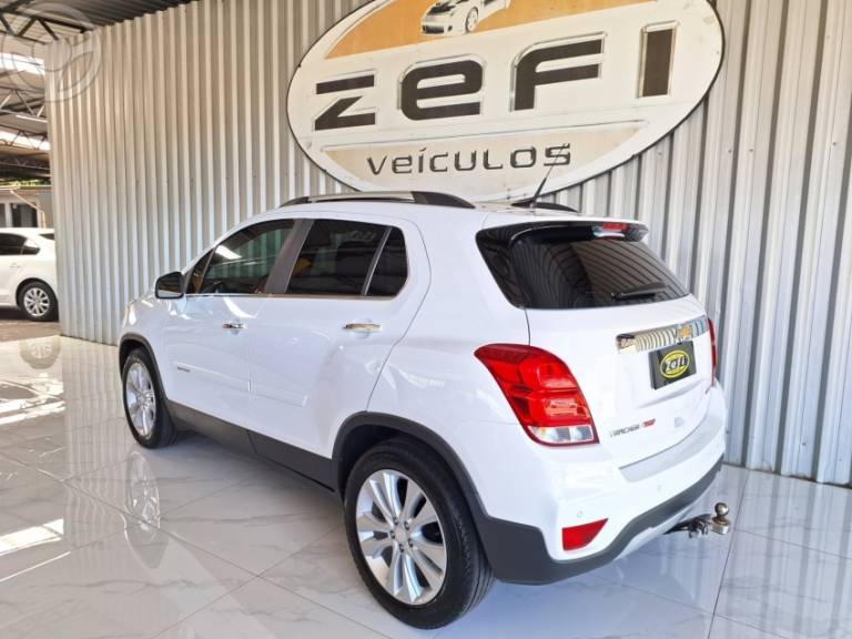 CHEVROLET - TRACKER 1.4 16V TURBO FLEX PREMIER AUTOMÁTICO - 2018/2019 - BRANCA - R$ 92.500,00