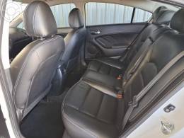 KIA MOTORS - CERATO 1.6 SX 16V FLEX 4P AUTOMÁTICO - 2018/2019 - BRANCA - R$ 85.900,00