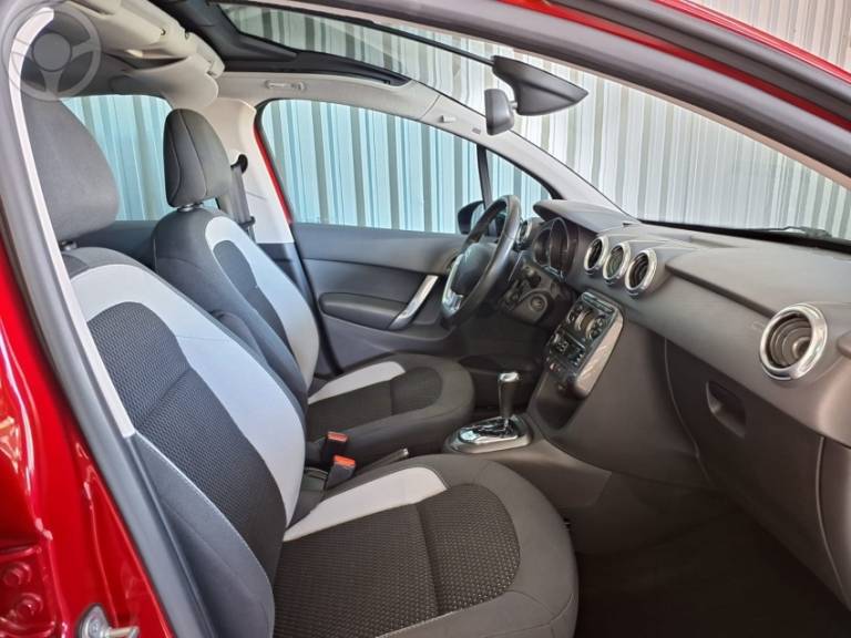 CITROËN - C3 1.6 EXCLUSIVE 16V FLEX 4P AUTOMÁTICO - 2015/2016 - VERMELHA - R$ 49.900,00