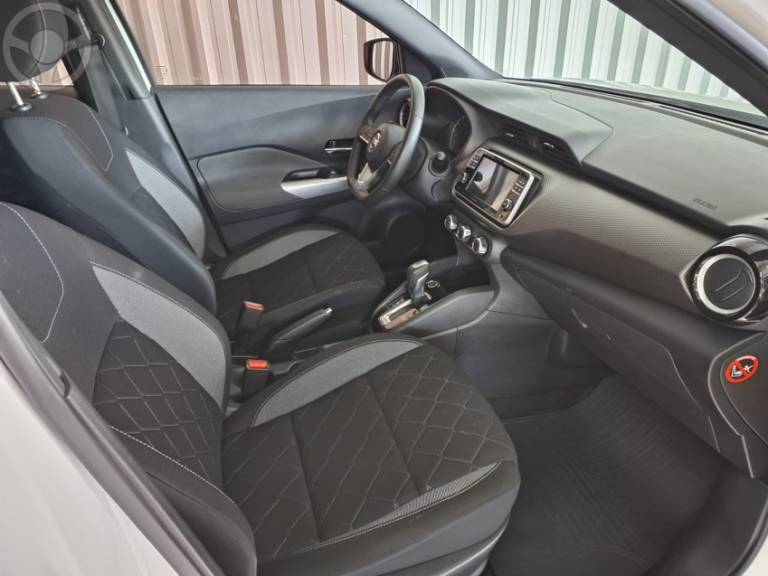NISSAN - KICKS 1.6 16V FLEX SV 4P XTRONIC - 2021/2021 - BRANCA - R$ 89.900,00