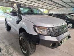 FORD - RANGER 3.2 XLS 4X4 CS 20V DIESEL 2P MANUAL - 2013/2014 - PRATA - R$ 115.900,00