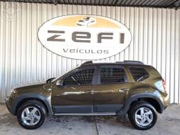 RENAULT - DUSTER 1.6 DYNAMIQUE 4X2 16V FLEX 4P MANUAL - 2013/2014 - VERDE - R$ 53.900,00