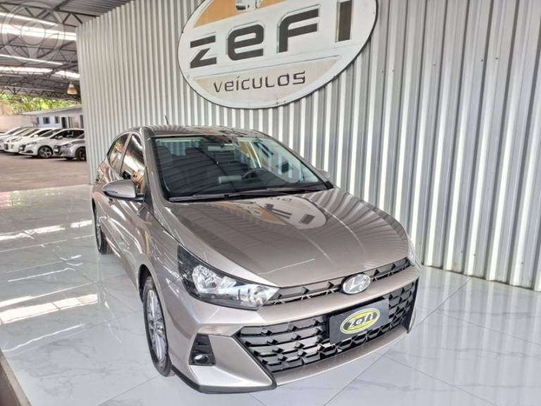 HYUNDAI - HB20 1.0 COMFORT PLUS 12V FLEX 4P MANUAL - 2023/2024 - DOURADA - R$ 71.500,00
