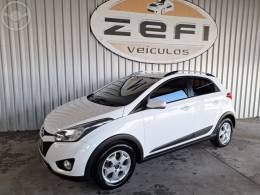 HYUNDAI - HB20X 1.6 16V STYLE FLEX 4P MANUAL - 2013/2014 - BRANCA - R$ 54.900,00